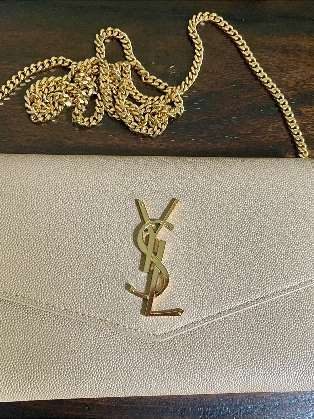 YSL DARK BEIGE UPTOWN CHAIN WALLET IN GRAIN DE POUDRE EMBOSSED LEATHER - Picture 3 of 14